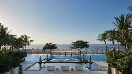 Luxury Escapes in Bali: 5 Best Resorts 2024