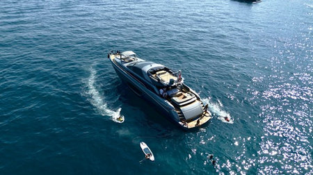 Luxury Yacht Tour on the Amalfi Coast: A Dream Escape and Honeymoon Packages 