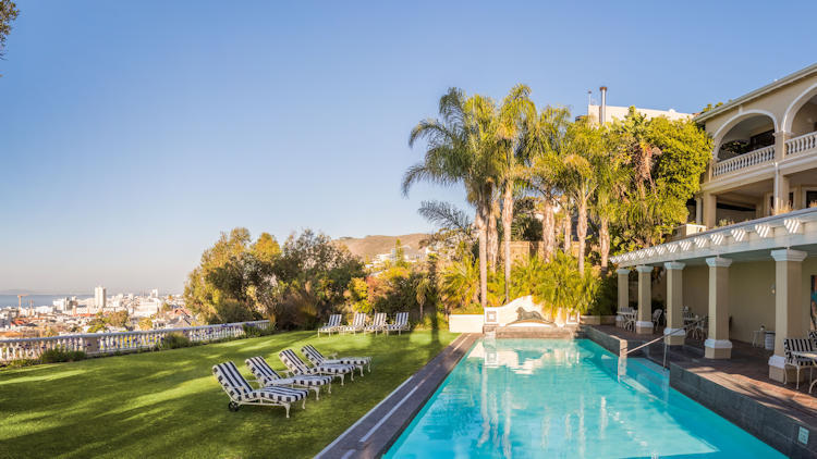 Cape Town: A Melodic Escape from Winter Chill