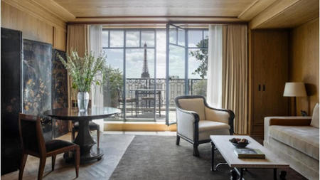 Hôtel Balzac Opens Atop the Champs-Élysées