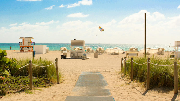 What are the Best Beaches in Miami for Families?