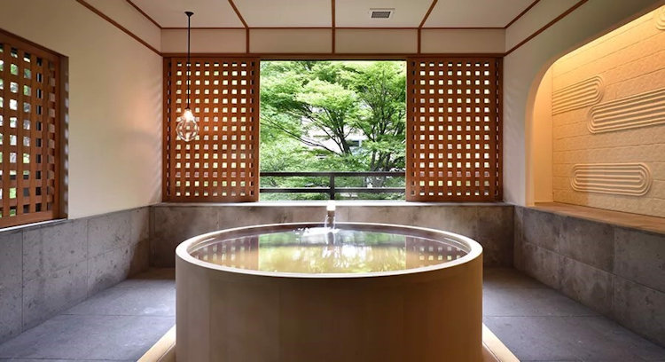 spa tub
