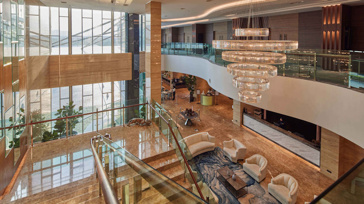 Opero hotel lobby