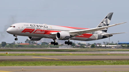 Elevate Your Business Travel Experience with Etihad Airway's Premier Business Class