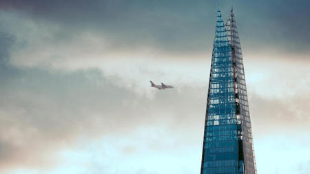 Key Tips for Stress-Free Travel When Flying into London’s Airports
