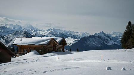 Best Luxury Winter Retreats Around the World to Gift This Year