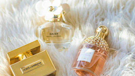 How To Store Perfume When Traveling: 10 Tips For The Frequent Flyer