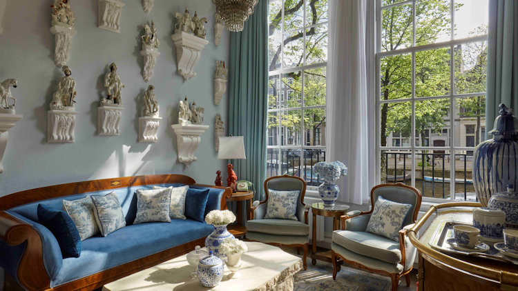 Porcelain Collector’s Suite