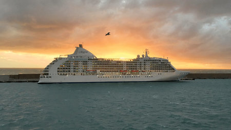 Regent Seven Seas Cruises Announces Rock & Roll Hall of Famers as World Cruise 