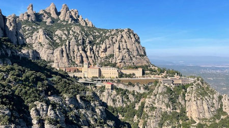 Up to the Mountains: 6 Tips for Hiking Trails in Spain  