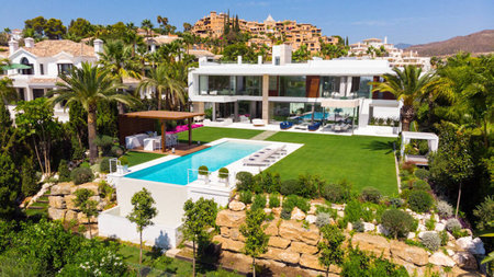Ultimate Guide to High-End Villa Getaways in Marbella